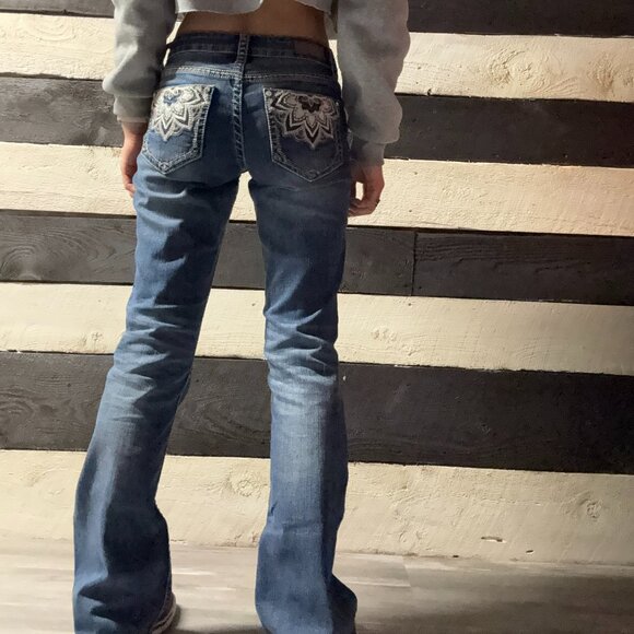 Shyanne Jeans - Picture 2 of 3